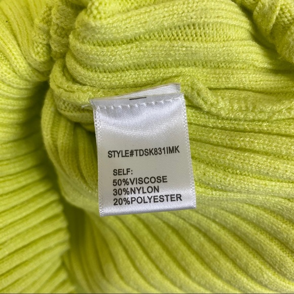 4SI3NNA Ribbed Crop Crewneck Sweater - Picture 9 of 9